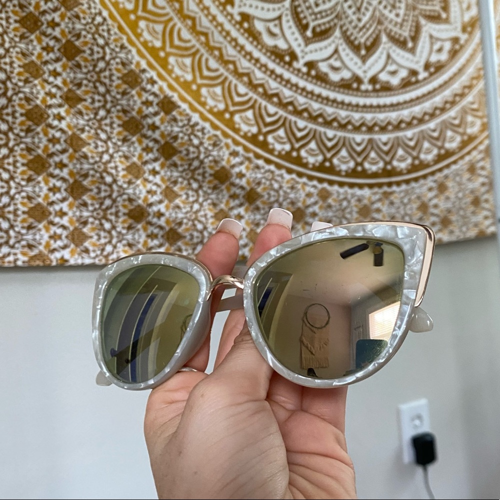 Never worn don’t look right on me but they are so beautiful